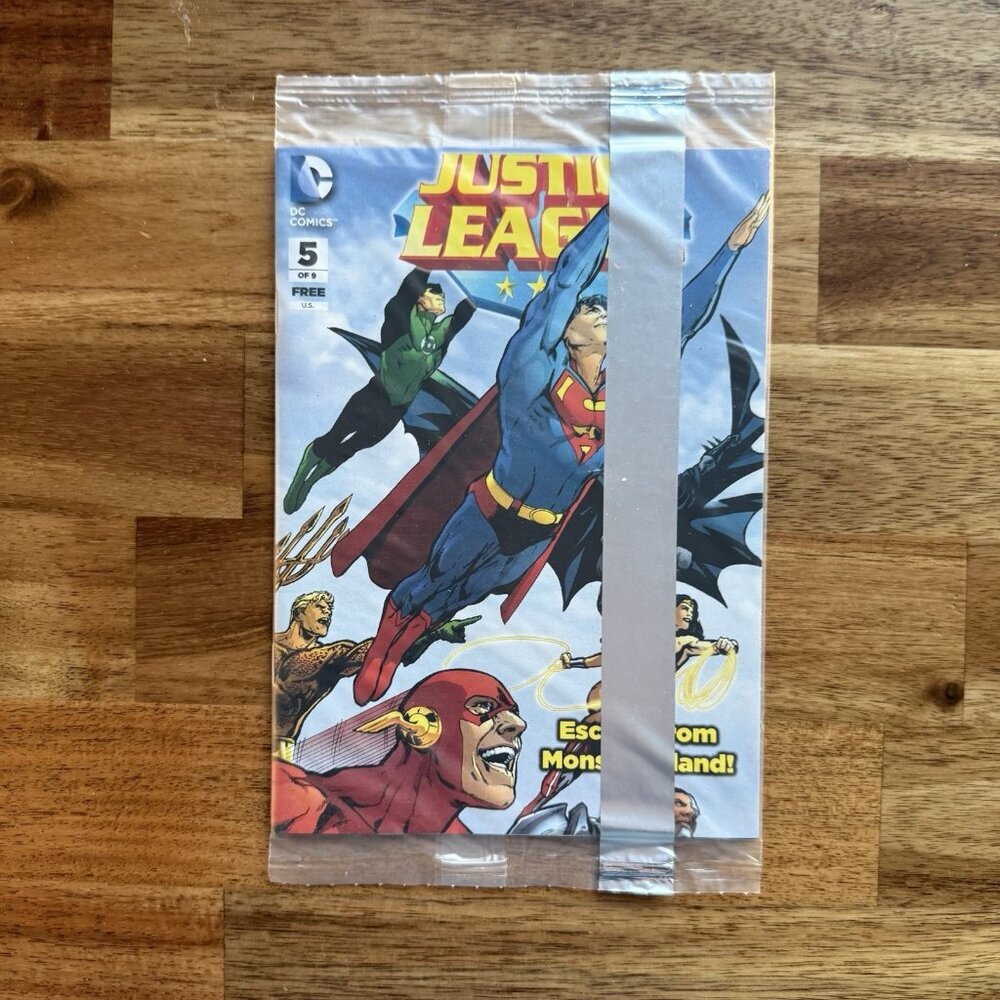 DC Comics Justice League General Mills Presents Issue #5 2011 New Sealed